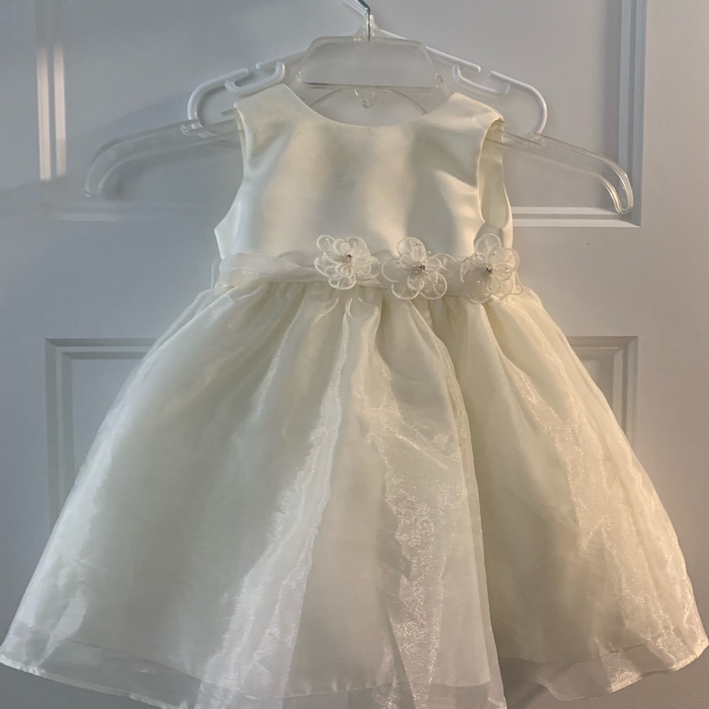 Perfection for flower girl!